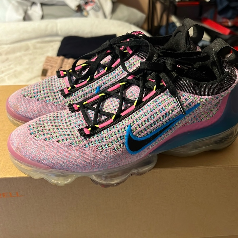 Nike Air Vapormax women’s size 8.5